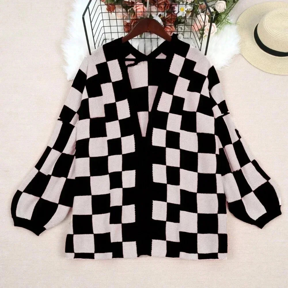 Black Casual Women's Plus Size Plaid Round Neck Long Sleeve Knit Cardigan - Picture 2 of 4